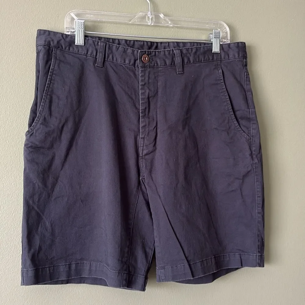 the North Face Charcoal Grey Black Shorts Men's Sz 34 Outdoor Hiking Nature